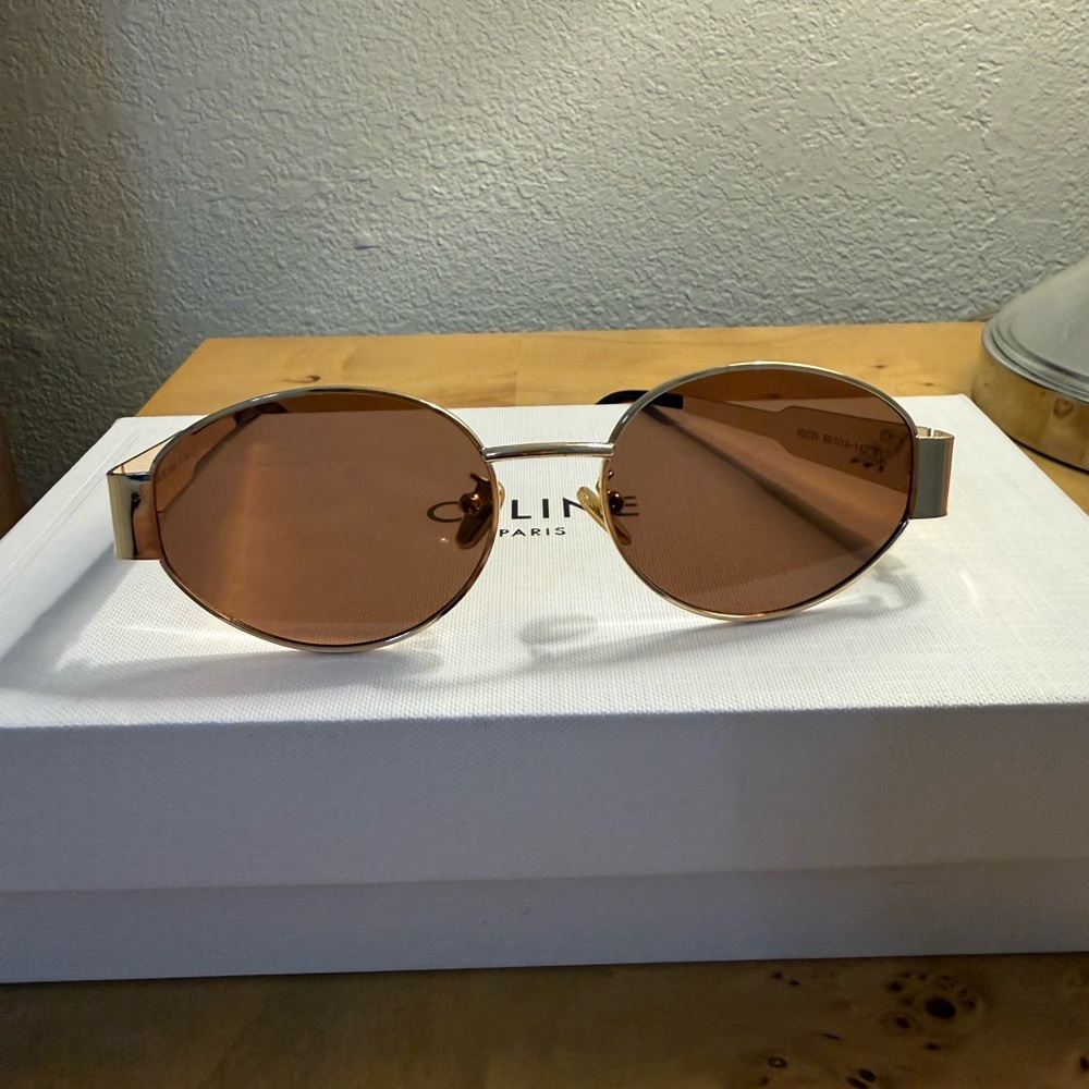 Celine Triomphe Metal CL40235U + case